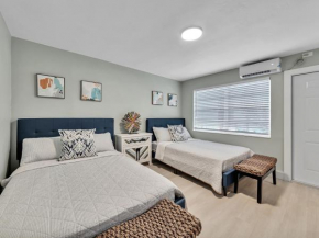 Beach Retreat, Walk to Beach & Nightlife